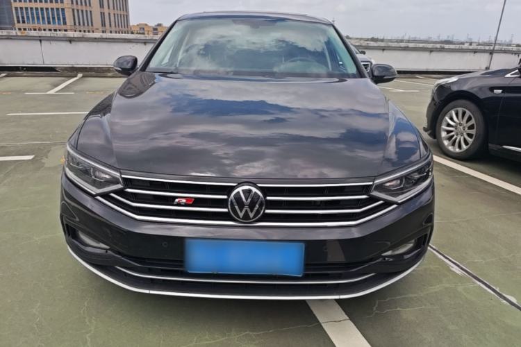 Used Volkswagen Magotan 2021 330TSI DSG 30th Anniversary Edition Front
