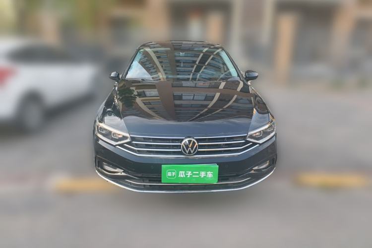 Used Volkswagen Magotan 2021 330TSI DSG 30th Anniversary Edition Front