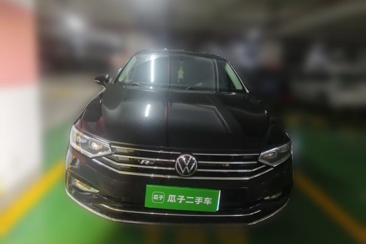 Used Volkswagen Magotan 2021 330TSI DSG 30th Anniversary Edition Front