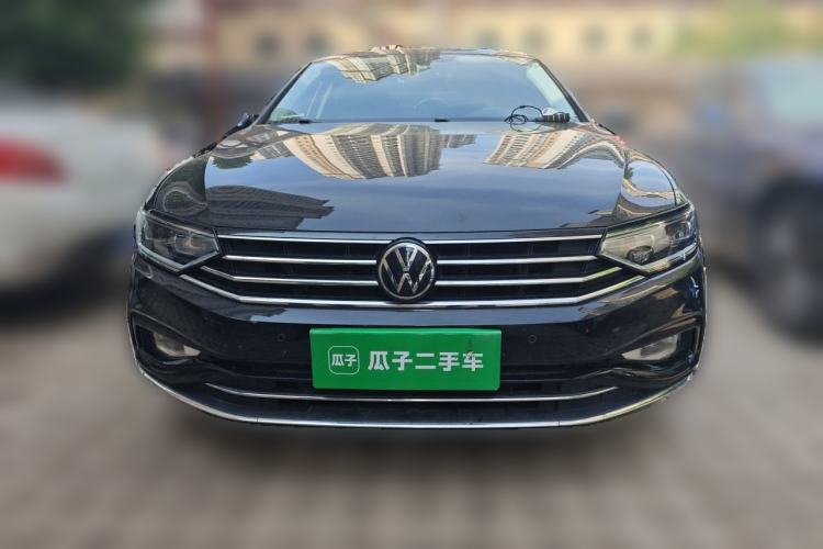 Used Volkswagen Magotan 2021 330TSI DSG 30th Anniversary Edition Front
