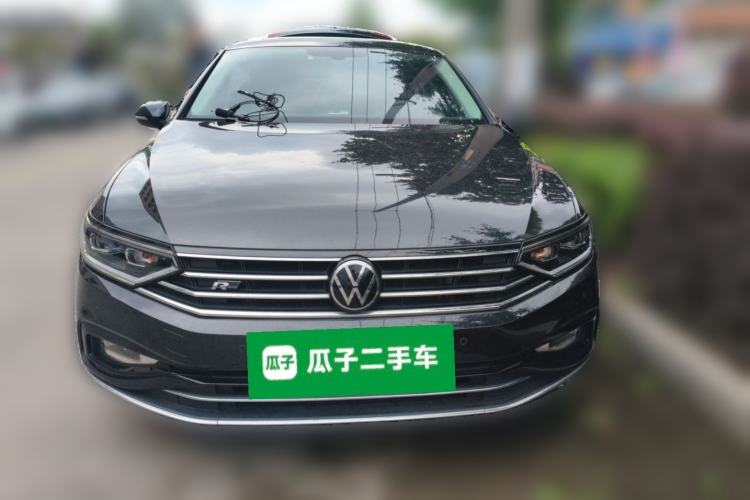 Used Volkswagen Magotan 2021 330TSI DSG 30th Anniversary Edition Front