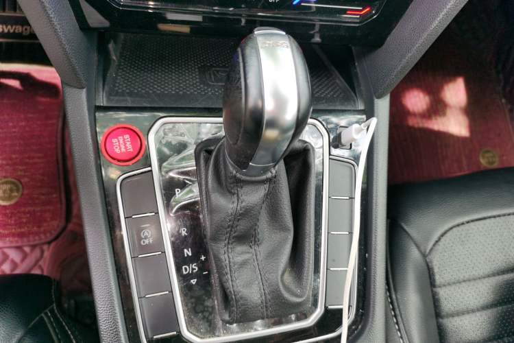 Used Volkswagen Magotan 2021 330TSI DSG 30th Anniversary Edition Gear Lever