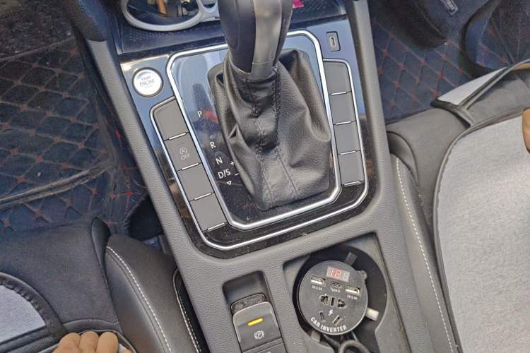 Used Volkswagen Magotan 2021 330TSI DSG 30th Anniversary Edition Gear Lever