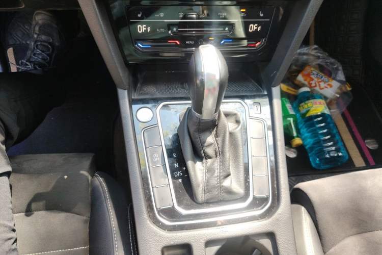 Used Volkswagen Magotan 2021 330TSI DSG 30th Anniversary Edition Gear Lever