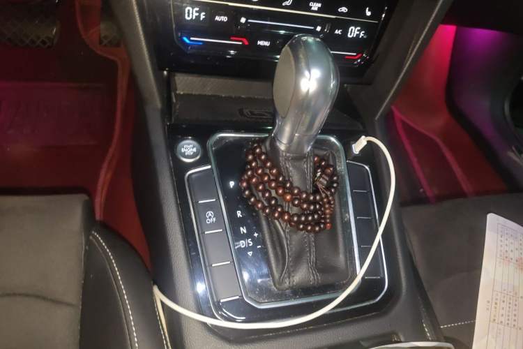 Used Volkswagen Magotan 2021 330TSI DSG 30th Anniversary Edition Gear Lever
