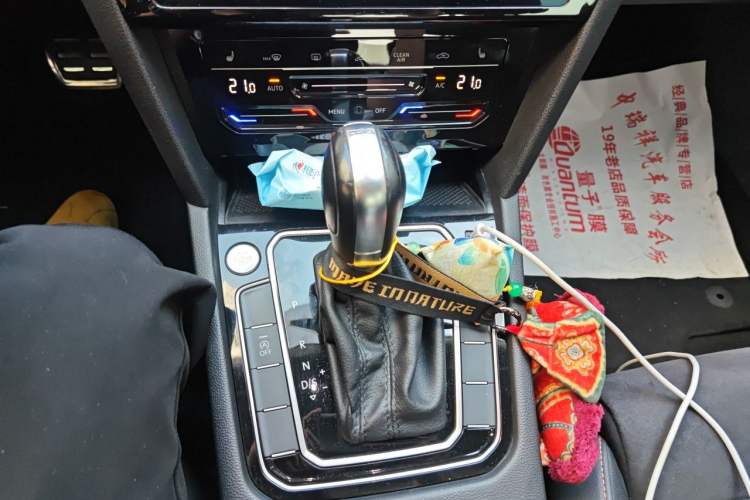 Used Volkswagen Magotan 2021 330TSI DSG 30th Anniversary Edition Gear Lever