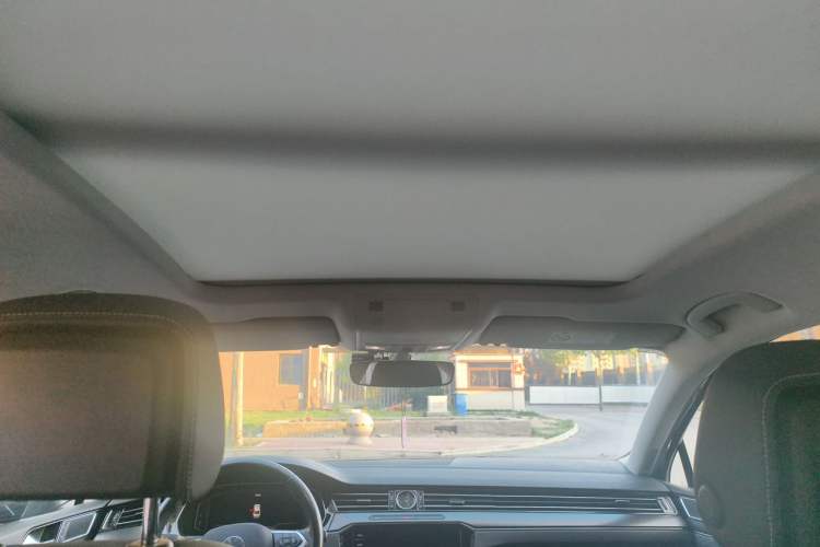 Used Volkswagen Magotan 2021 330TSI DSG 30th Anniversary Edition Headliner