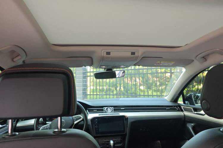 Used Volkswagen Magotan 2021 330TSI DSG 30th Anniversary Edition Headliner