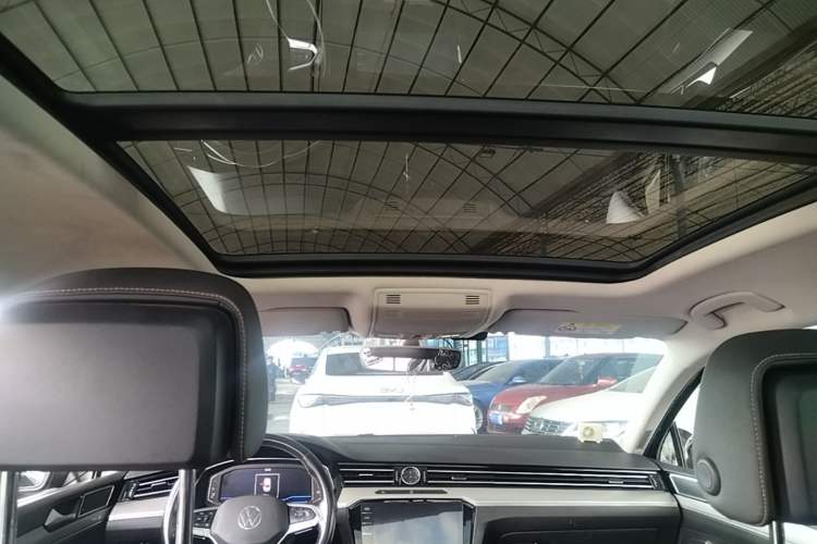 Used Volkswagen Magotan 2021 330TSI DSG 30th Anniversary Edition Headliner