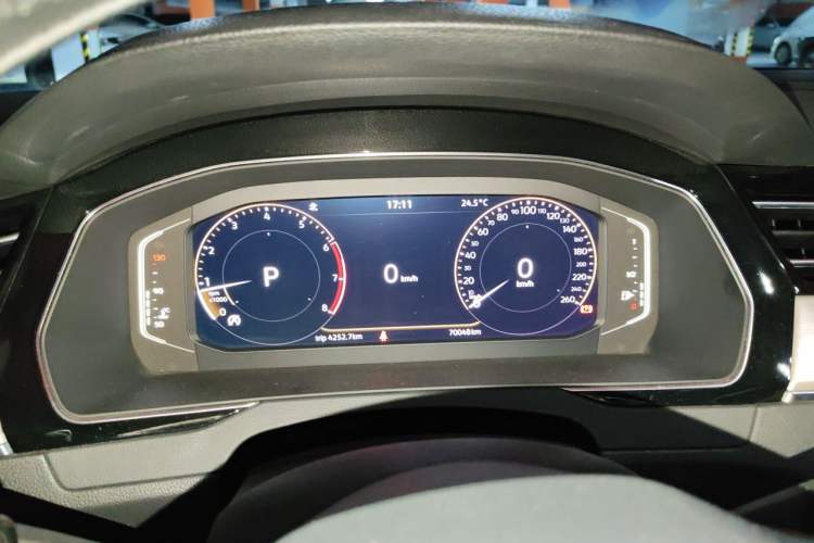 Used Volkswagen Magotan 2021 330TSI DSG 30th Anniversary Edition Instrument Cluster