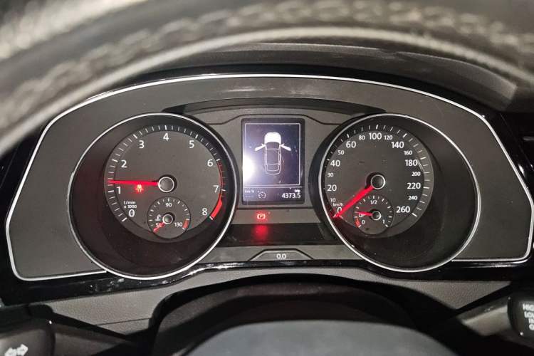 Used Volkswagen Magotan 2021 330TSI DSG 30th Anniversary Edition Instrument Cluster
