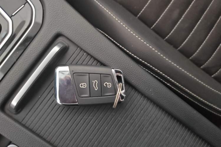 Used Volkswagen Magotan 2021 330TSI DSG 30th Anniversary Edition Interior 1