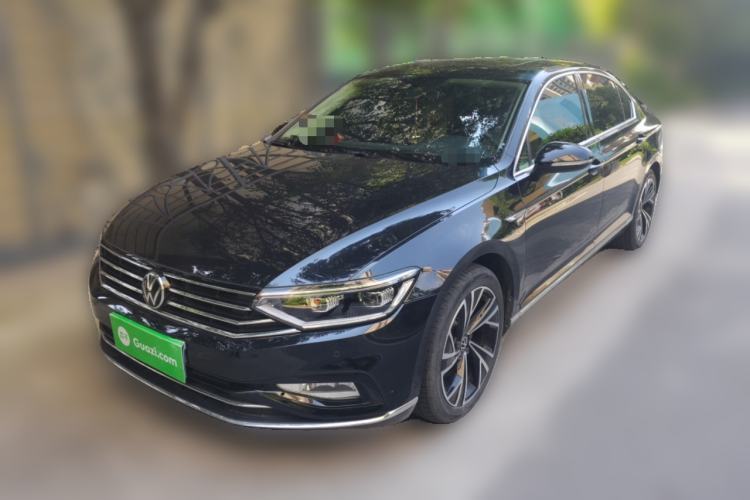 Used Volkswagen Magotan 2021 330TSI DSG 30th Anniversary Edition Guazi used car, China used car export, Used car for sale, Used  cars, Cheapest cars for sale