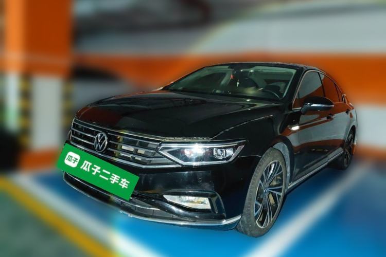 Used Volkswagen Magotan 2021 330TSI DSG 30th Anniversary Edition Guazi used car, China used car export, Used car for sale, Used  cars, Cheapest cars for sale