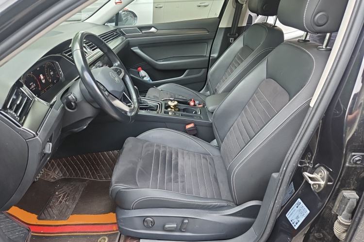 Used Volkswagen Magotan 2021 330TSI DSG 30th Anniversary Edition Left Front Seat