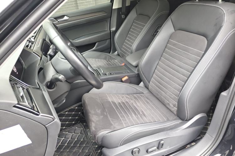 Used Volkswagen Magotan 2021 330TSI DSG 30th Anniversary Edition Left Front Seat