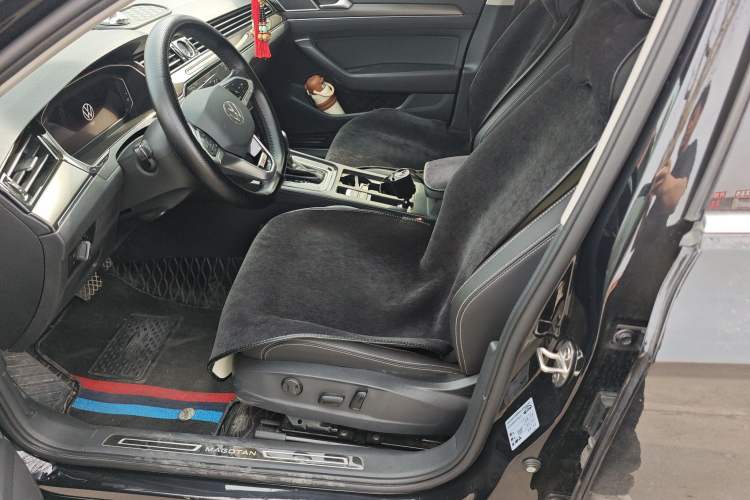 Used Volkswagen Magotan 2021 330TSI DSG 30th Anniversary Edition Left Front Seat