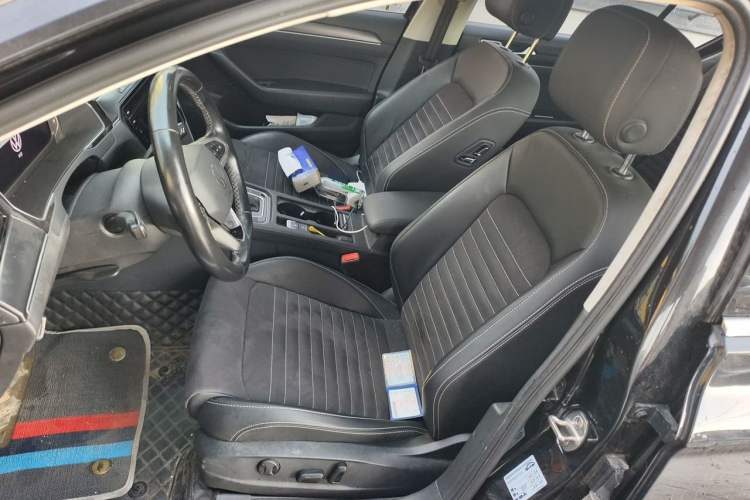 Used Volkswagen Magotan 2021 330TSI DSG 30th Anniversary Edition Left Front Seat