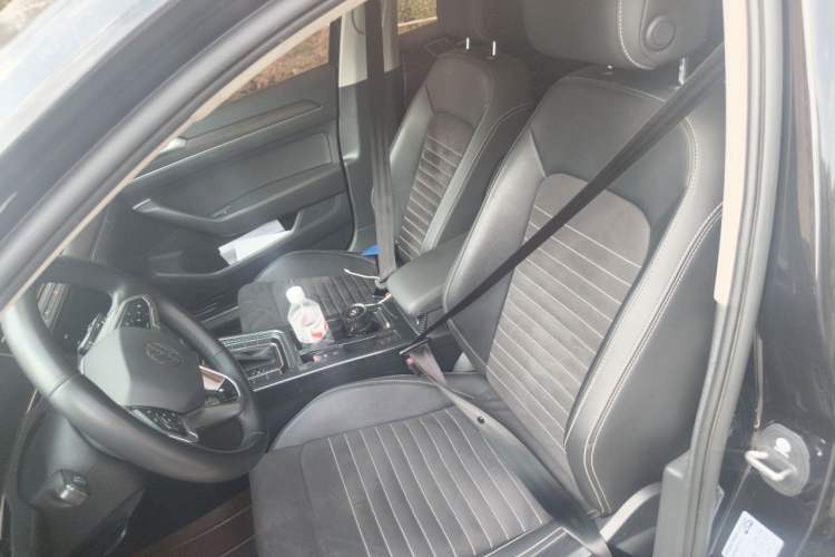 Used Volkswagen Magotan 2021 330TSI DSG 30th Anniversary Edition Left Front Seat