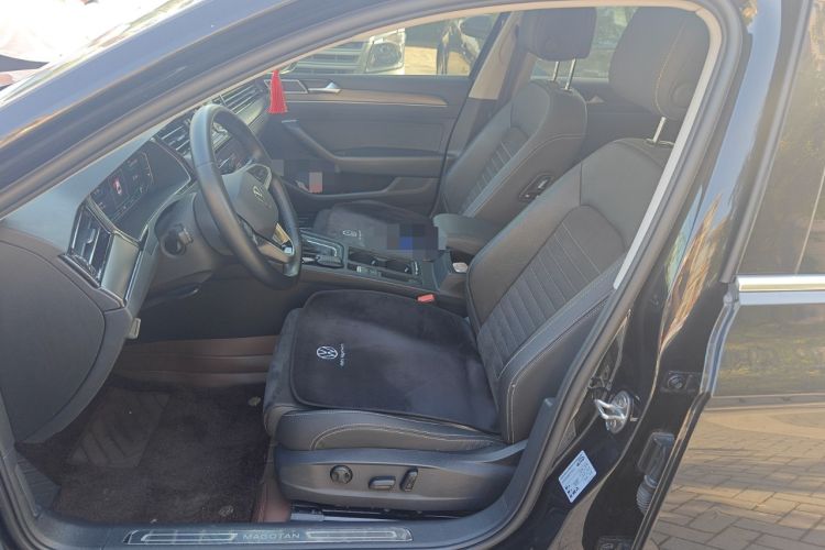 Used Volkswagen Magotan 2021 330TSI DSG 30th Anniversary Edition Left Front Seat