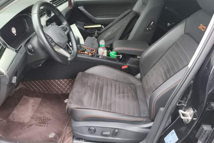 Used Volkswagen Magotan 2021 330TSI DSG 30th Anniversary Edition Left Front Seat