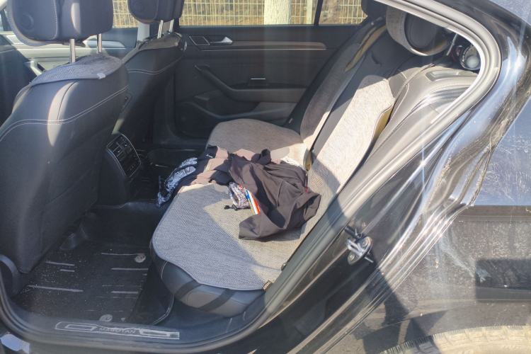 Used Volkswagen Magotan 2021 330TSI DSG 30th Anniversary Edition Left Rear Seat