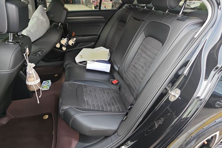 Used Volkswagen Magotan 2021 330TSI DSG 30th Anniversary Edition Left Rear Seat