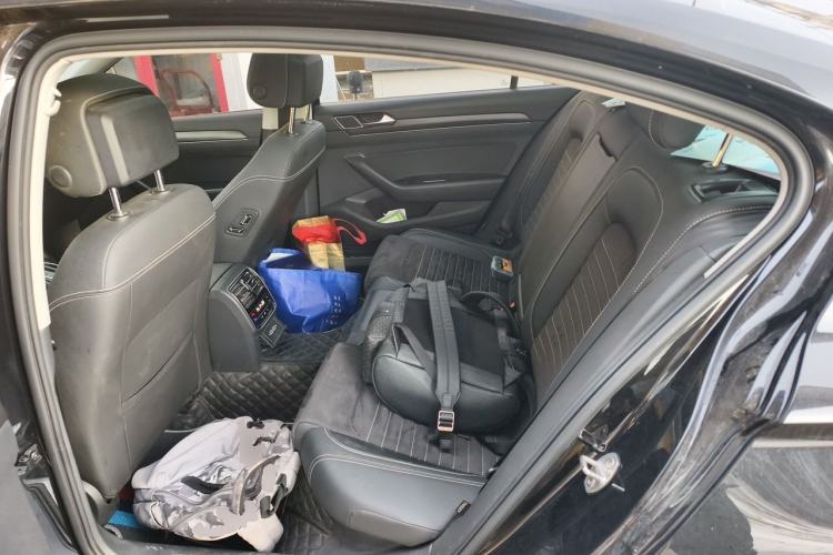 Used Volkswagen Magotan 2021 330TSI DSG 30th Anniversary Edition Left Rear Seat