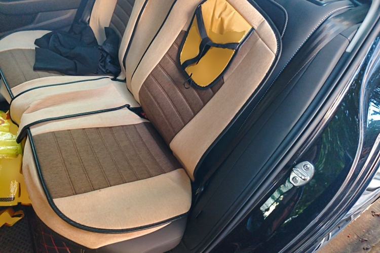 Used Volkswagen Magotan 2021 330TSI DSG 30th Anniversary Edition Left Rear Seat