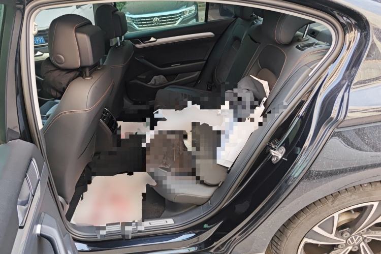 Used Volkswagen Magotan 2021 330TSI DSG 30th Anniversary Edition Left Rear Seat