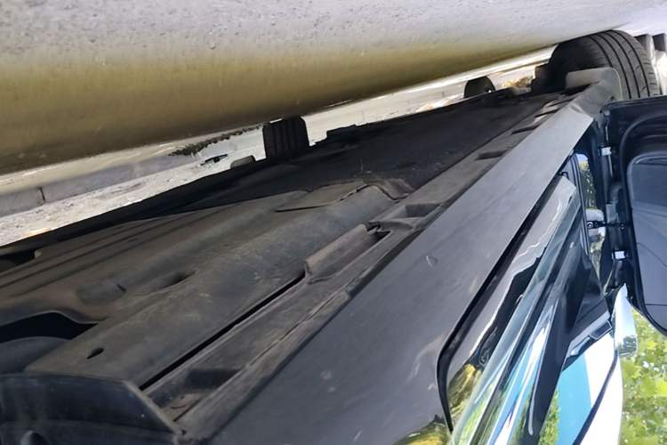 Used Volkswagen Magotan 2021 330TSI DSG 30th Anniversary Edition Left Side Sill