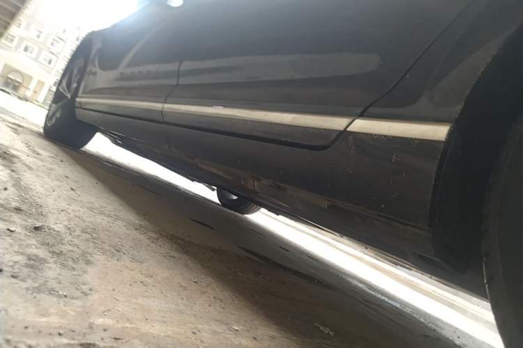 Used Volkswagen Magotan 2021 330TSI DSG 30th Anniversary Edition Left Side Sill
