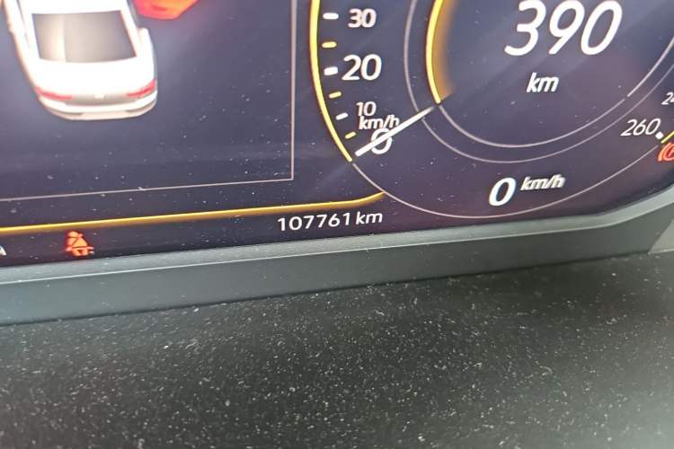 Used Volkswagen Magotan 2021 330TSI DSG 30th Anniversary Edition Odometer Close Up