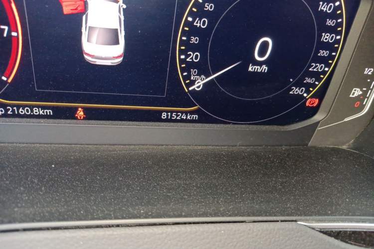 Used Volkswagen Magotan 2021 330TSI DSG 30th Anniversary Edition Odometer Close Up