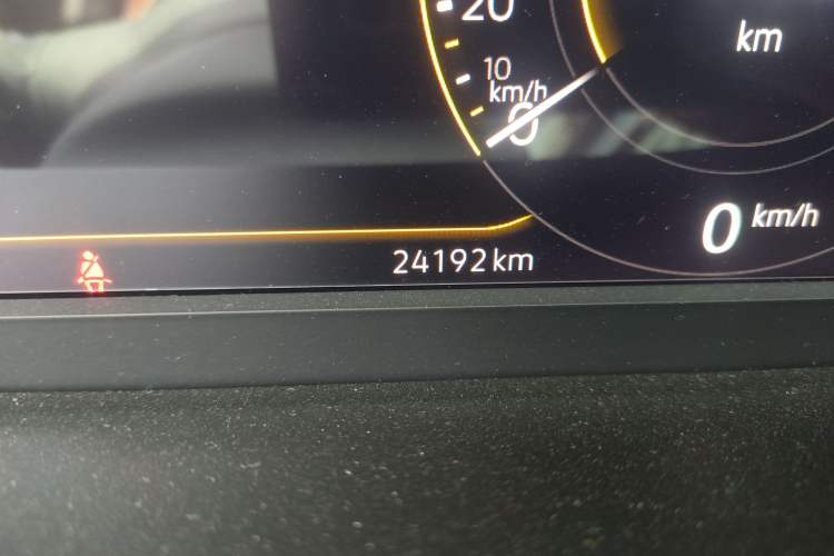 Used Volkswagen Magotan 2021 330TSI DSG 30th Anniversary Edition Odometer Close Up