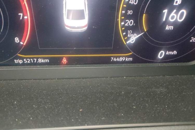 Used Volkswagen Magotan 2021 330TSI DSG 30th Anniversary Edition Odometer Close Up