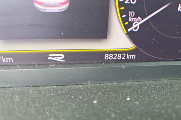 Used Volkswagen Magotan 2021 330TSI DSG 30th Anniversary Edition Odometer Close Up