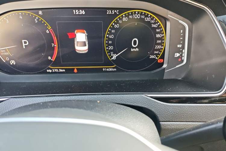 Used Volkswagen Magotan 2021 330TSI DSG 30th Anniversary Edition Odometer Close Up