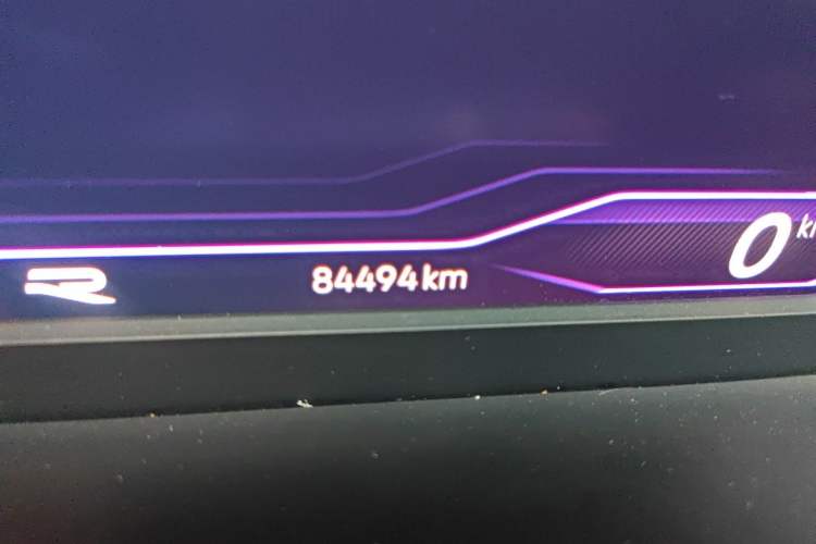 Used Volkswagen Magotan 2021 330TSI DSG 30th Anniversary Edition Odometer Close Up
