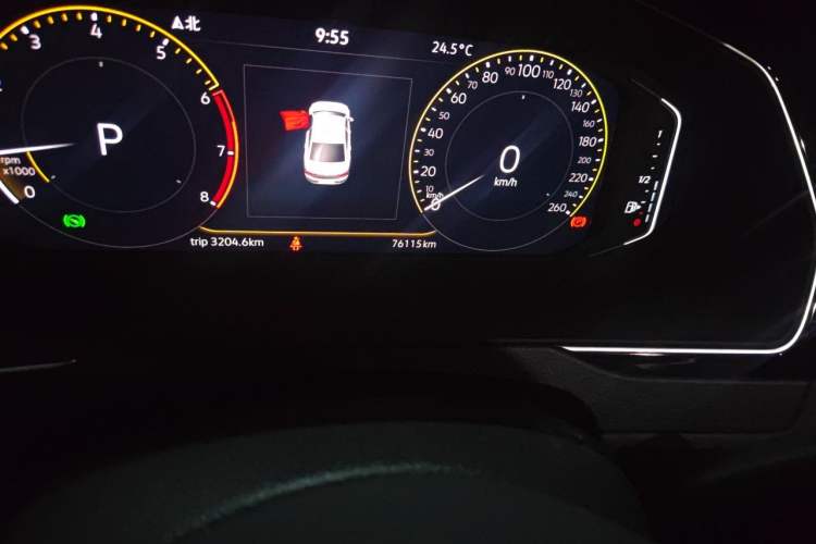 Used Volkswagen Magotan 2021 330TSI DSG 30th Anniversary Edition Odometer Close Up