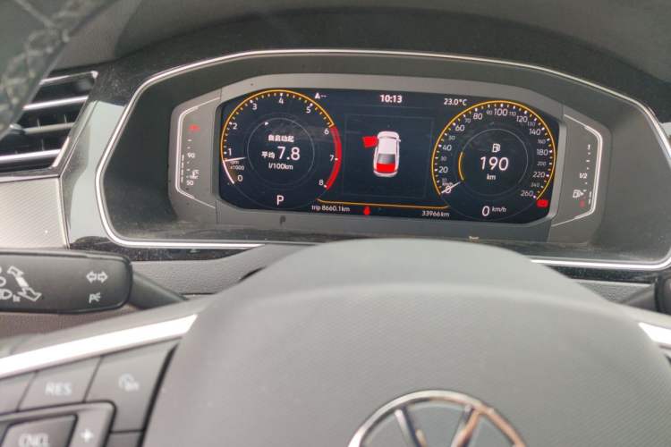 Used Volkswagen Magotan 2021 330TSI DSG 30th Anniversary Edition Odometer Close Up