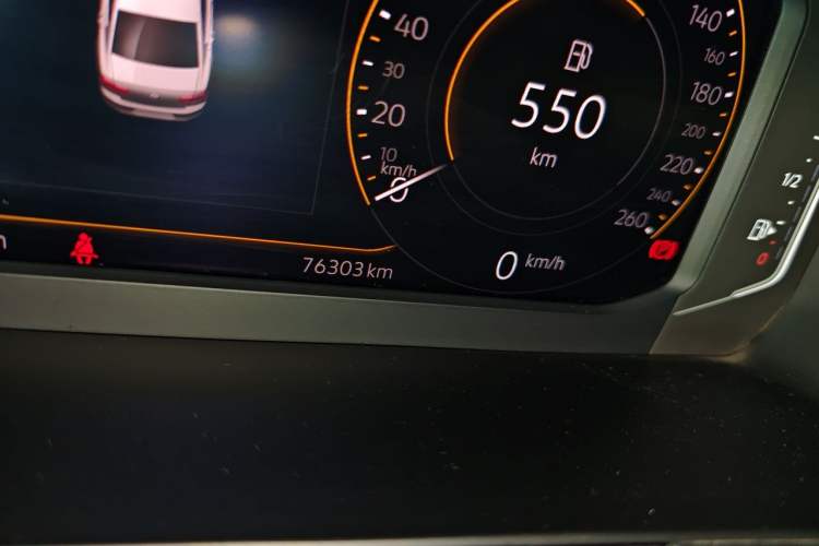 Used Volkswagen Magotan 2021 330TSI DSG 30th Anniversary Edition Odometer Close Up