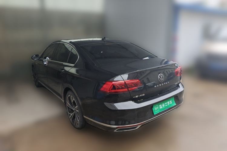 Used Volkswagen Magotan 2021 330TSI DSG 30th Anniversary Edition Rear Left 45 Deg