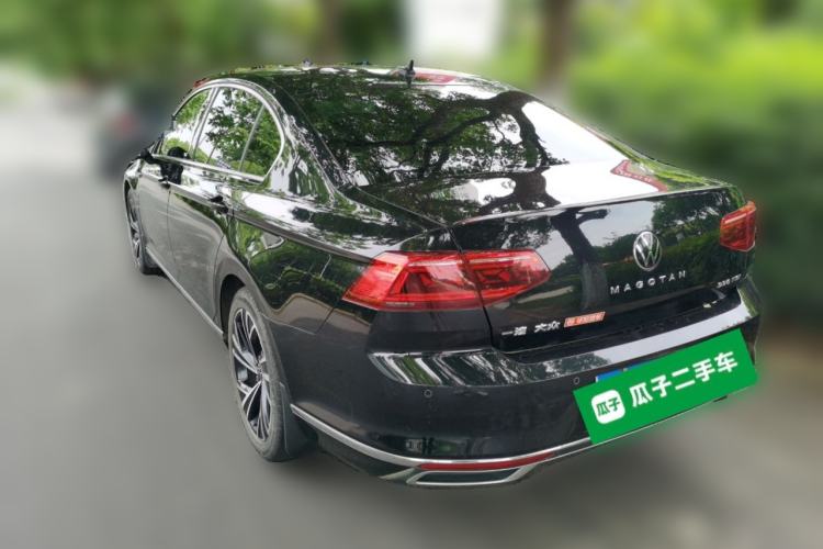 Used Volkswagen Magotan 2021 330TSI DSG 30th Anniversary Edition Rear Left 45 Deg