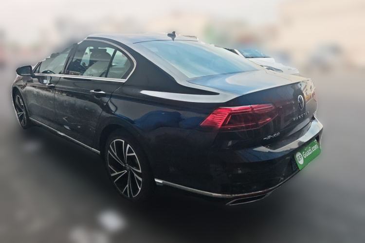 Used Volkswagen Magotan 2021 330TSI DSG 30th Anniversary Edition Rear Left 45 Deg