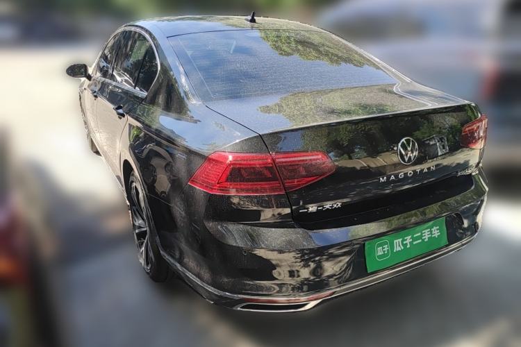 Used Volkswagen Magotan 2021 330TSI DSG 30th Anniversary Edition Rear Left 45 Deg