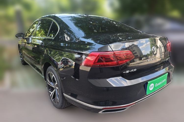 Used Volkswagen Magotan 2021 330TSI DSG 30th Anniversary Edition Rear Left 45 Deg