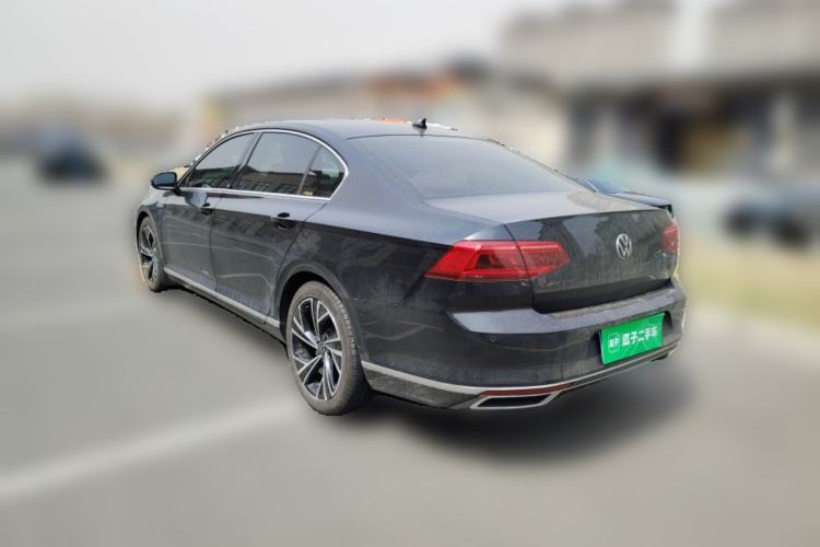 Used Volkswagen Magotan 2021 330TSI DSG 30th Anniversary Edition Rear Left 45 Deg