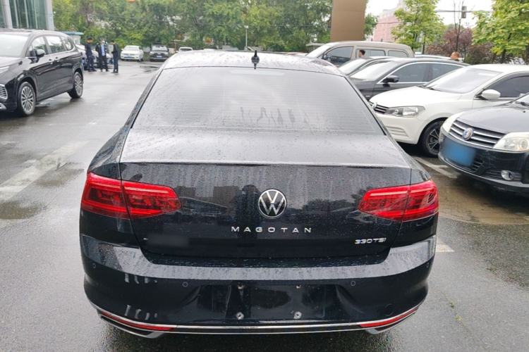 Used Volkswagen Magotan 2021 330TSI DSG 30th Anniversary Edition Rear