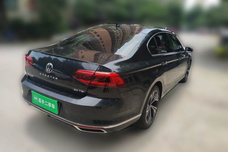 Used Volkswagen Magotan 2021 330TSI DSG 30th Anniversary Edition Rear Right 45 Deg